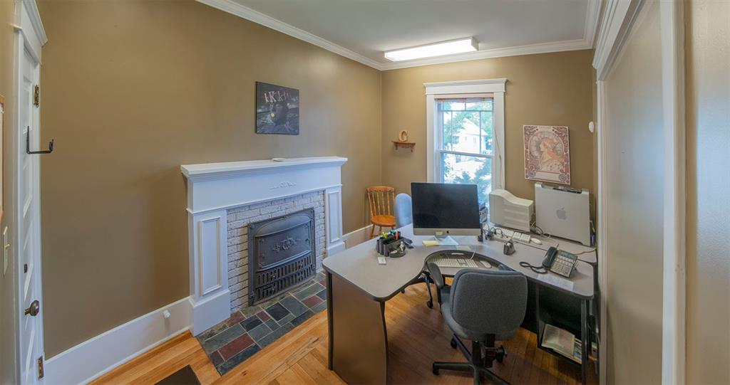 225 MITTON Street North, Sarnia Ontario, Canada