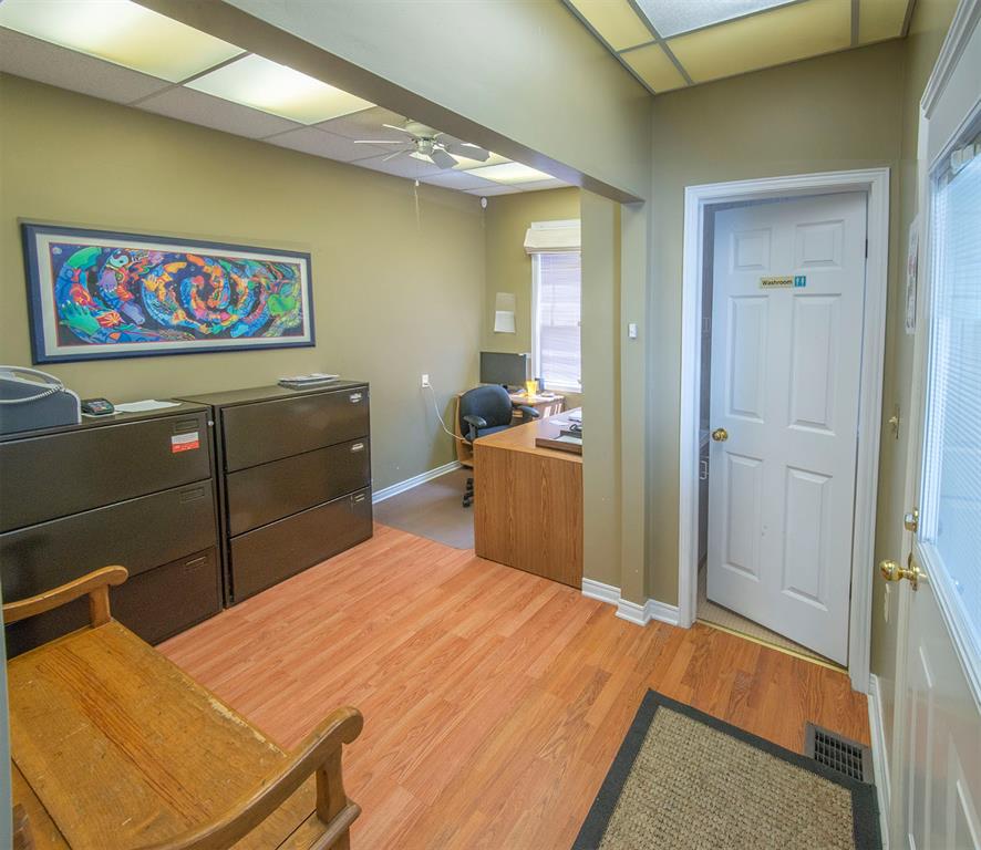 225 MITTON Street North, Sarnia Ontario, Canada
