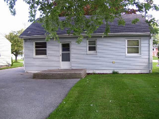 717 CHARLES ST, Point Edward, Ontario, Canada