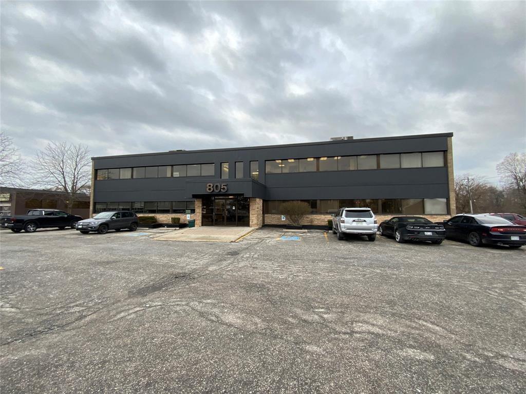 805 CHRISTINA Street North Unit# 105, Sarnia, Ontario, Canada