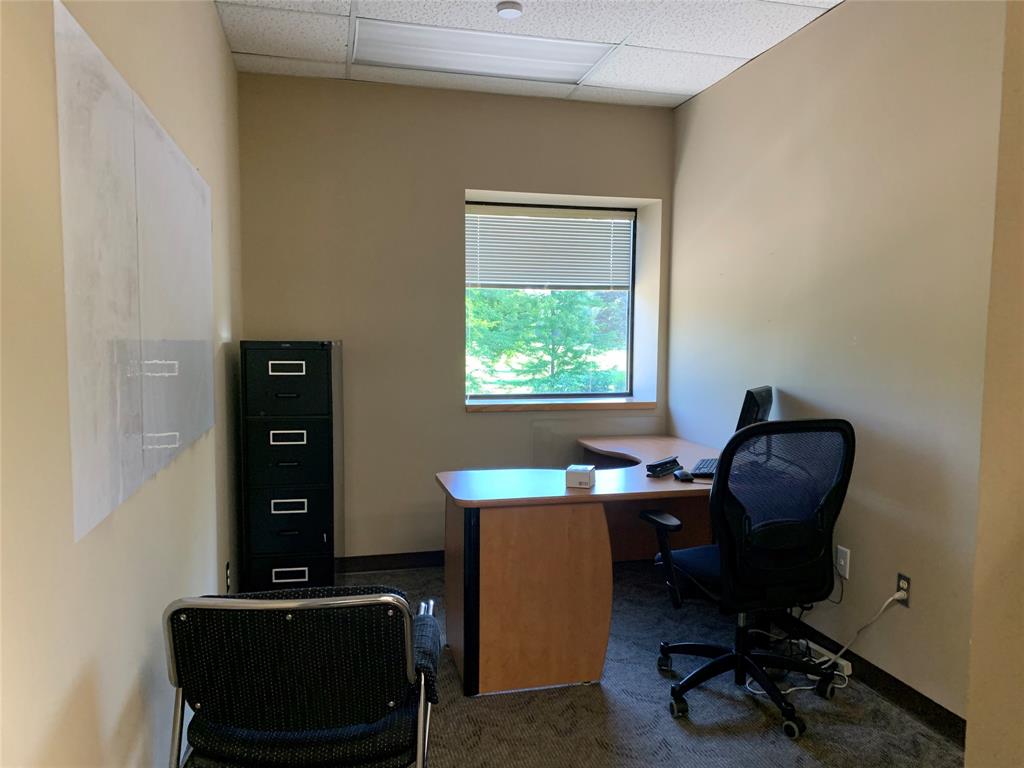 805 CHRISTINA Street North Unit# 105, Sarnia, Ontario, Canada
