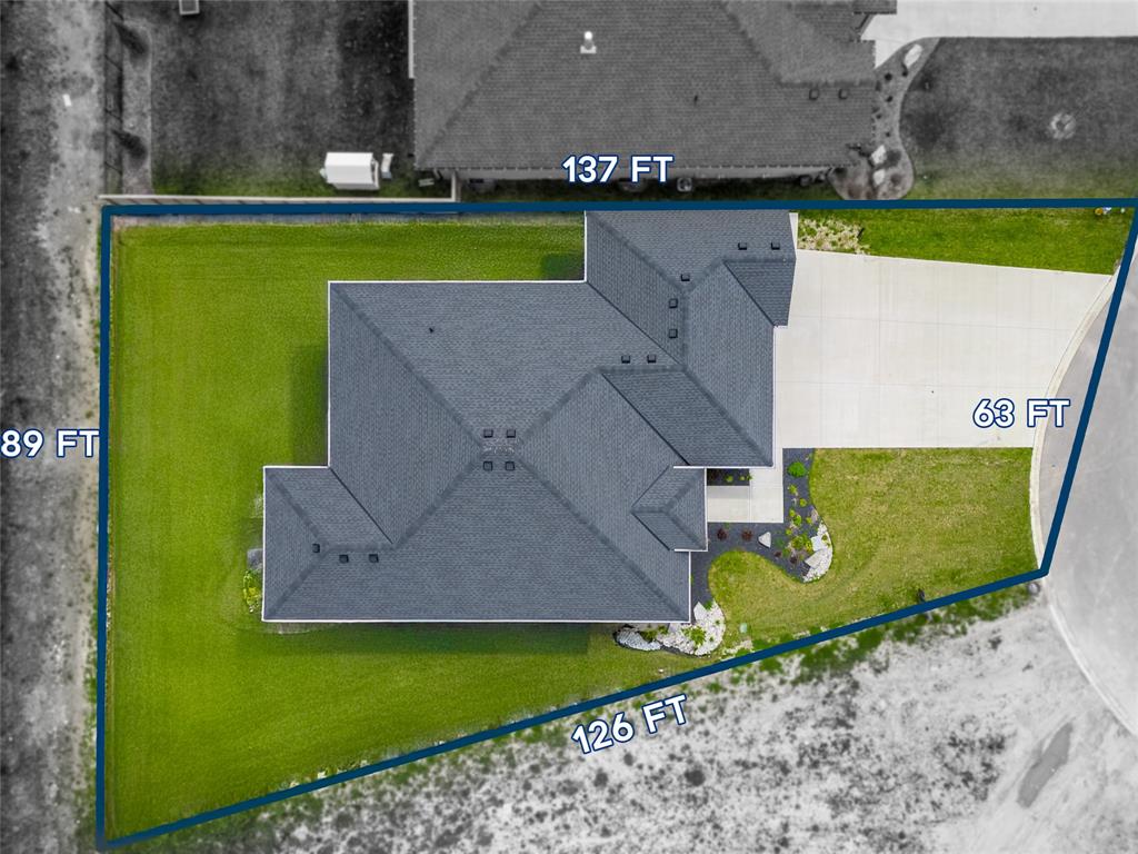 6747 GRIFFIN Drive, Plympton-Wyoming, Ontario, Canada photo 3