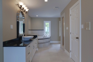 2022 LAKESHORE RD, Sarnia, Ontario, Canada