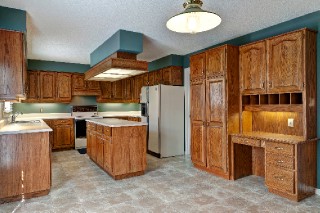 1408 ERROL RD East, Sarnia, Ontario, Canada