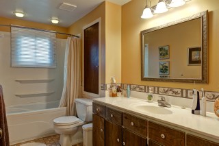 1239 WILTSHIRE DR, Sarnia, Ontario, Canada