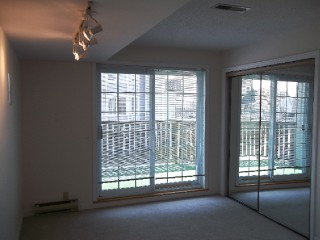 1520 VENETIAN BLVD M-211, Point Edward, Ontario, Canada