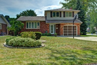 301 LAURENTIAN CRES, Sarnia, Ontario, Canada