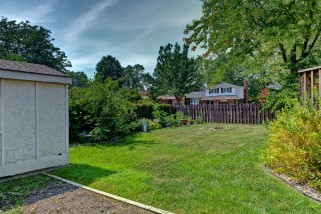 301 LAURENTIAN CRES, Sarnia, Ontario, Canada