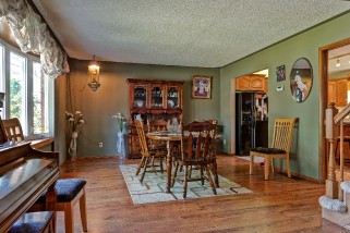 301 LAURENTIAN CRES, Sarnia, Ontario, Canada