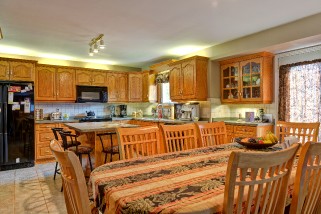 301 LAURENTIAN CRES, Sarnia, Ontario, Canada