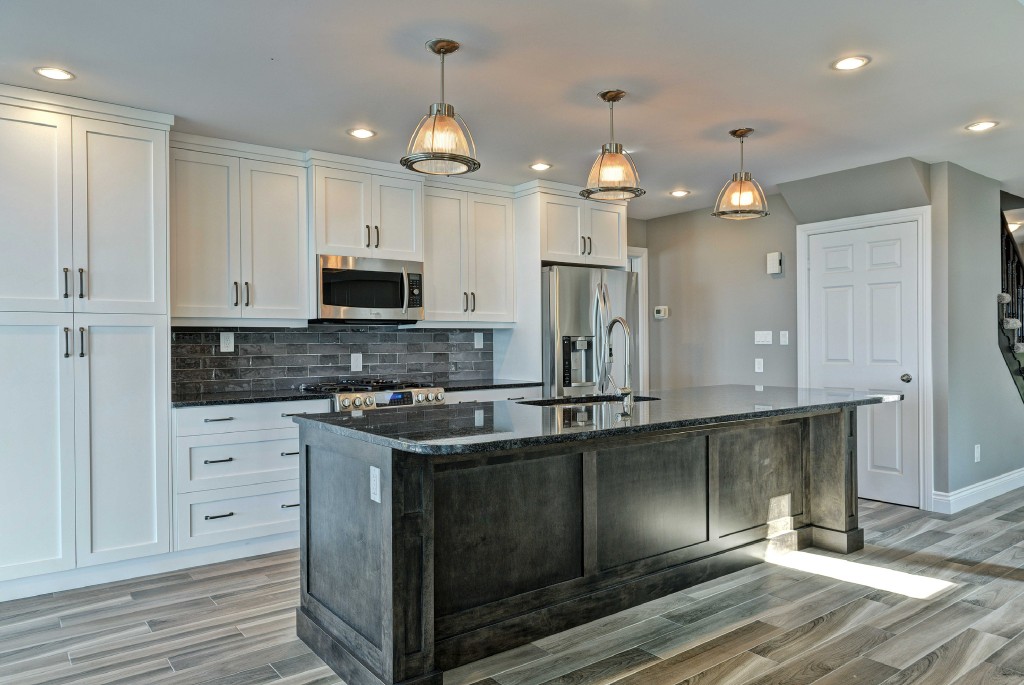 1118 BRAEMAR LANE, Sarnia, Ontario, Canada