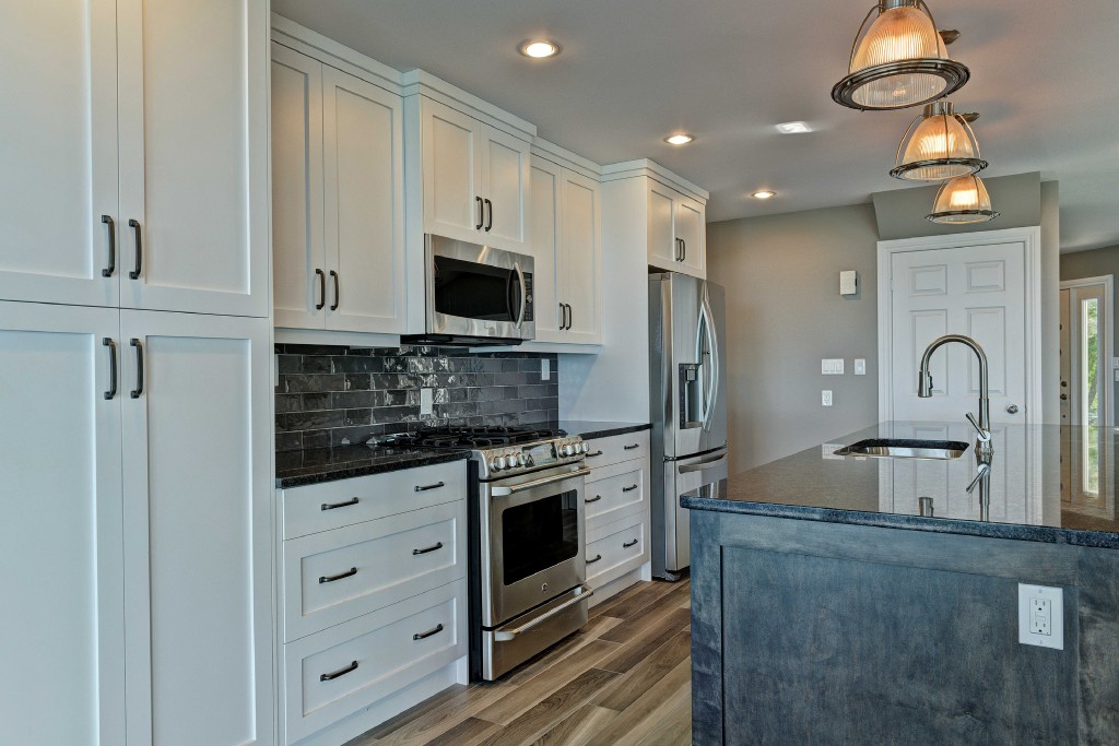1118 BRAEMAR LANE, Sarnia, Ontario, Canada