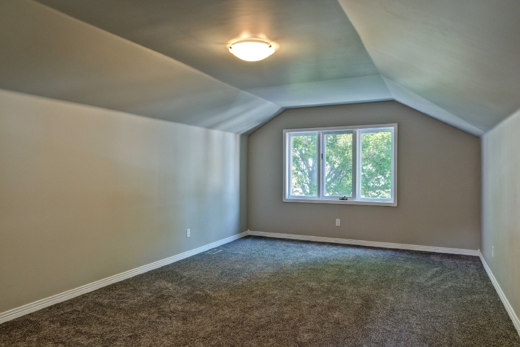 1118 BRAEMAR LANE, Sarnia, Ontario, Canada