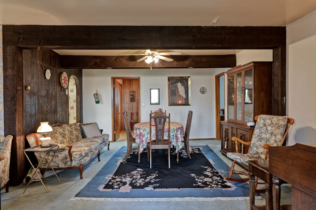 3716 BEVERLY GLEN, Plympton-Wyoming, Ontario, Canada