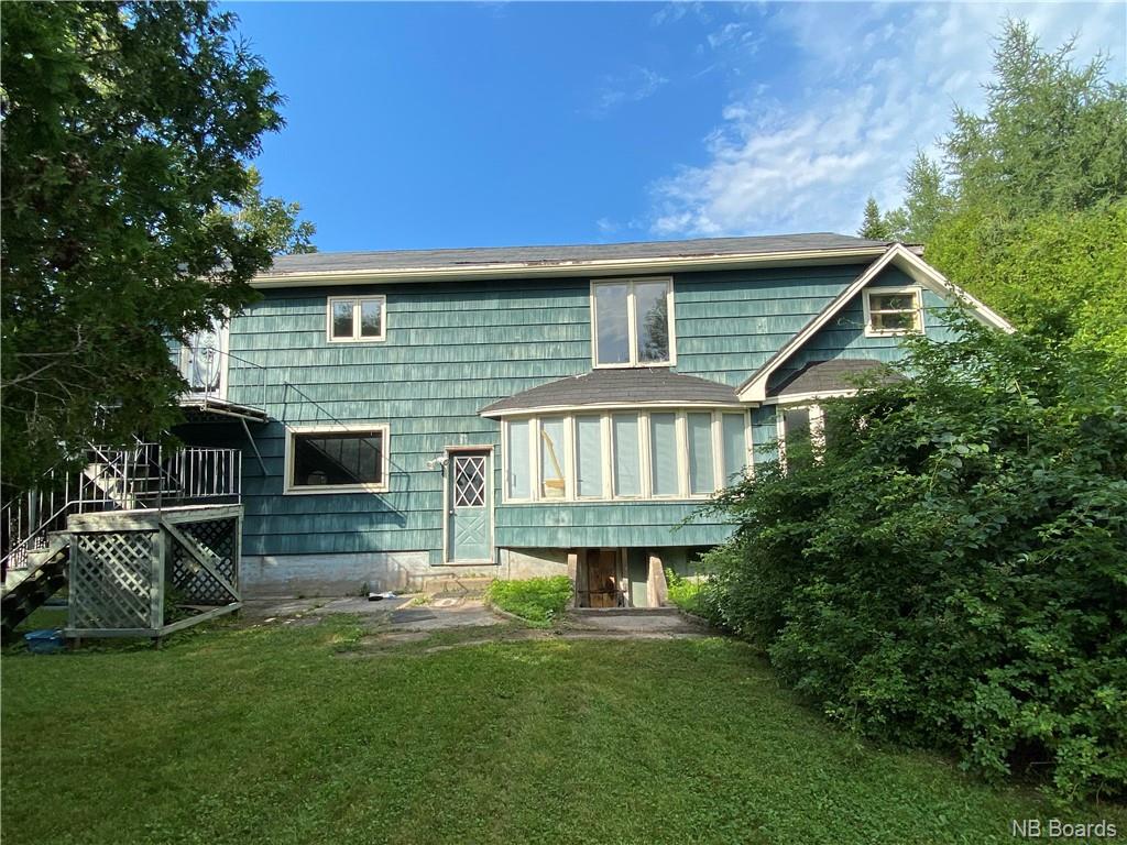 11 Grove Avenue, Rothesay, New Brunswick, Canada