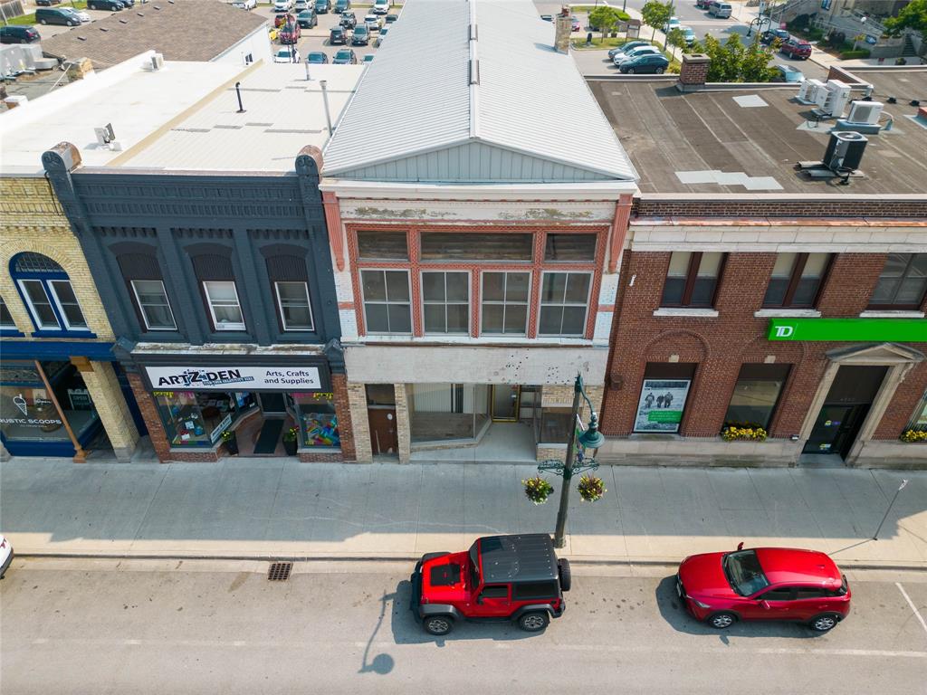 4205 Petrolia Line, Petrolia Ontario, Canada