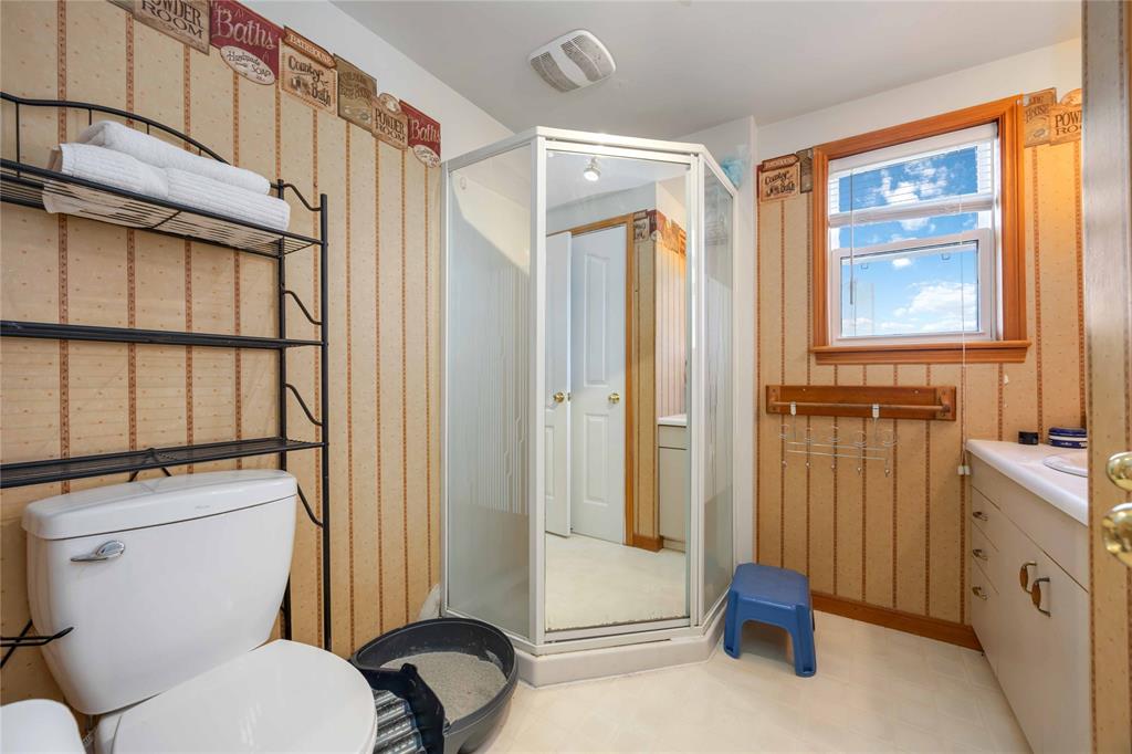 3176 CHURCHILL Line, Petrolia, Ontario, Canada photo 15