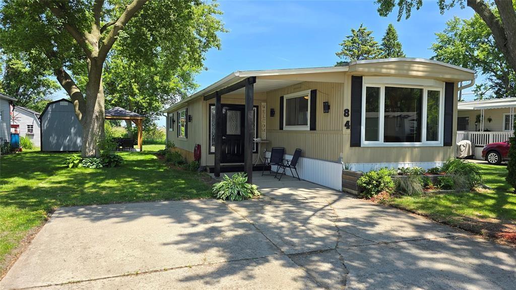 1940 London Line Unit# 84, Sarnia Ontario, Canada