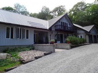 1050 COMAK Crescent, Algonquin Highlands Ontario, Canada