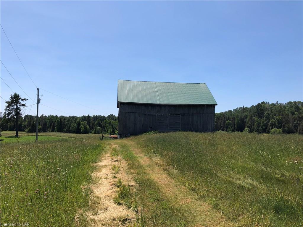 1091 MILLER Road, Magnetawan Ontario, Canada