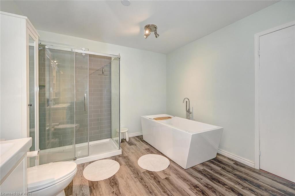 132 BRIGHTON Street Unit# 28, Waterloo, Ontario, Canada