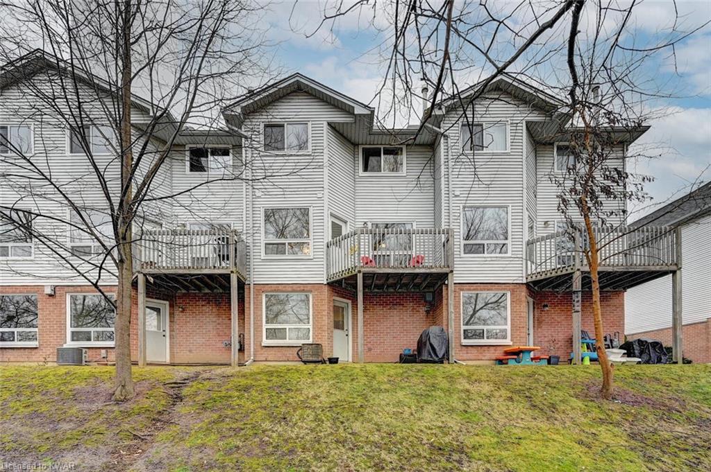 132 BRIGHTON Street Unit# 28, Waterloo, Ontario, Canada