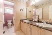 166 Rhodes Circle, Newmarket Ontario