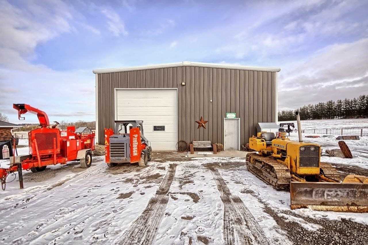 23665 Kennedy Rd, Georgina Ontario, Canada