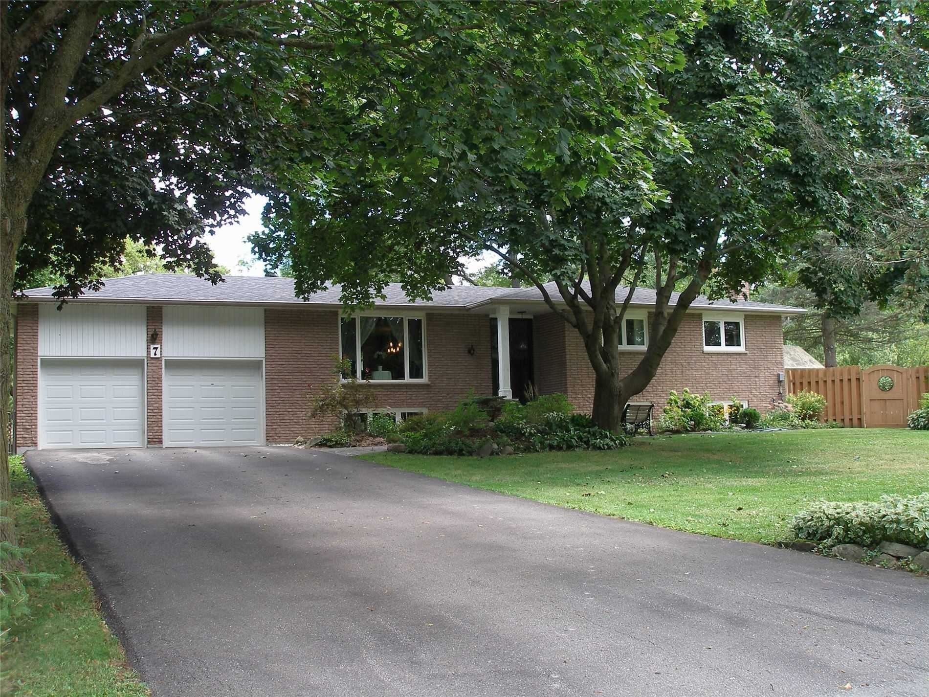 7 Cook Dr, King Ontario, Canada