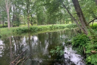 2348 Northey's Bay Rd, North Kawartha Ontario, Canada