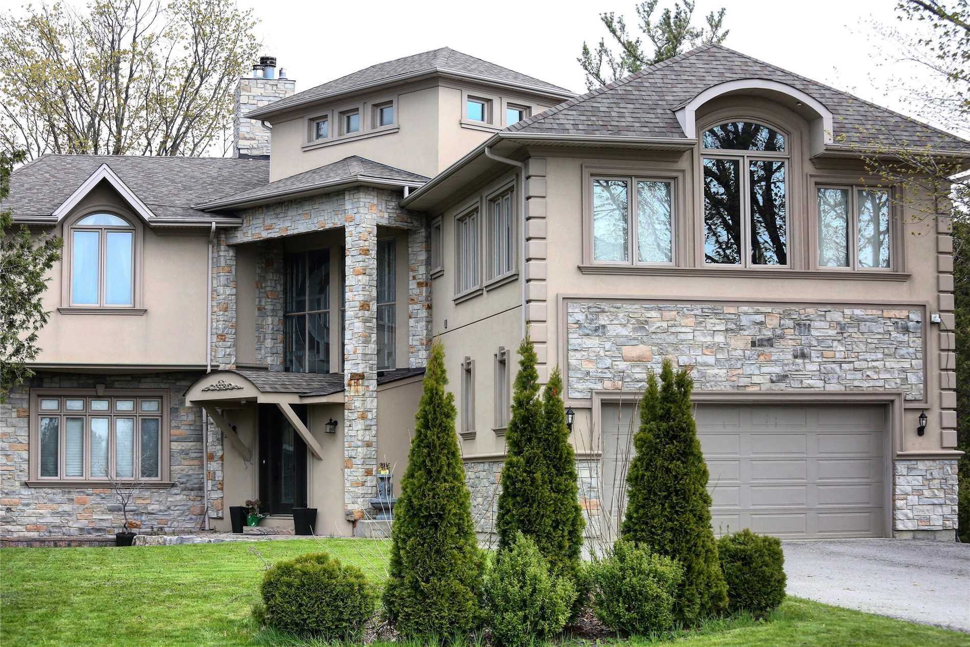 102 Lakeview Ave, Whitchurch-Stouffville Ontario, Canada