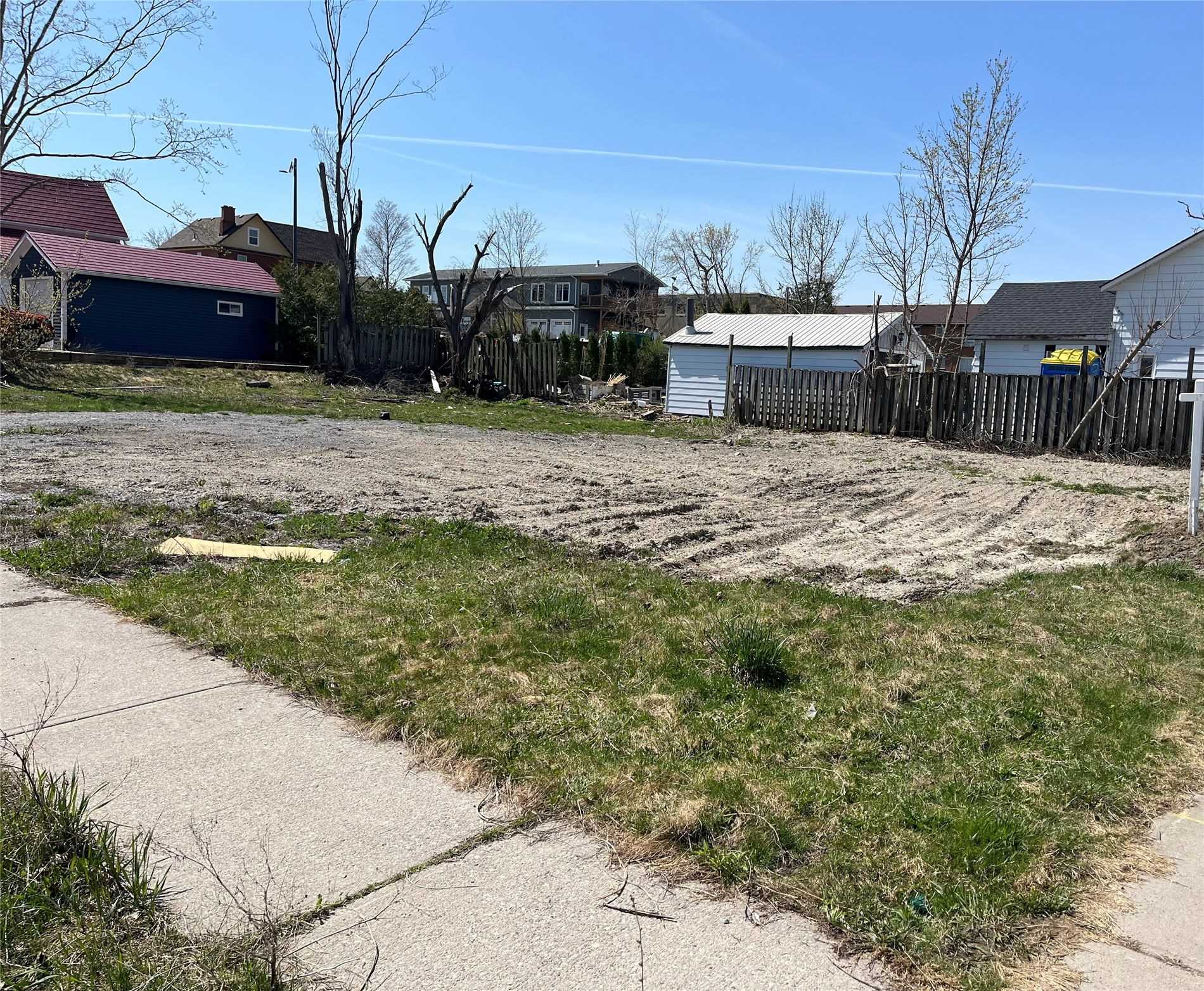 52 King St W, Uxbridge Ontario, Canada
