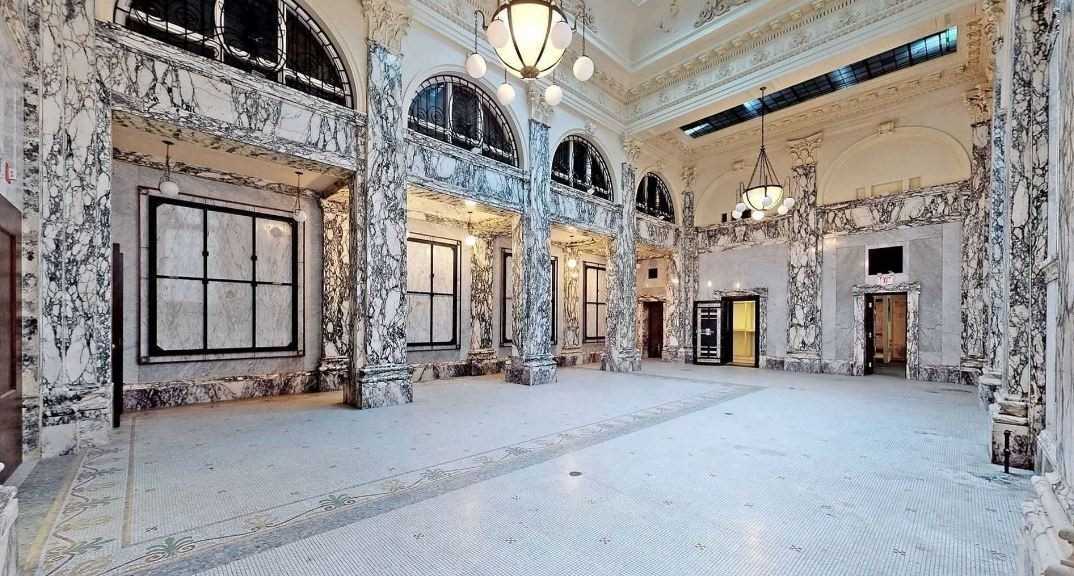 205 Yonge St, Toronto Ontario, Canada