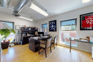 1269 Dundas St W, Toronto Ontario, Canada