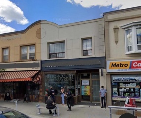 1074 Bloor St W, Toronto Ontario, Canada