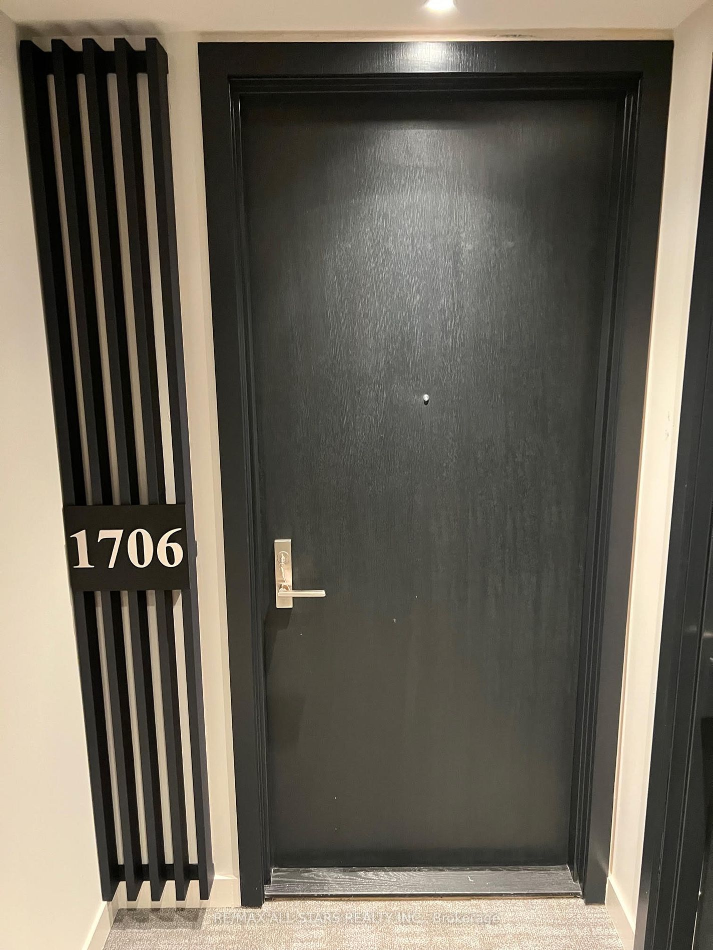 81 Wellesley St E, Toronto Ontario, Canada