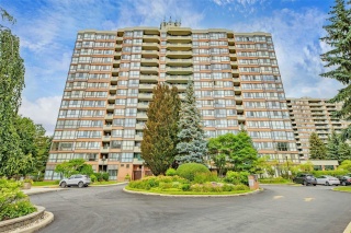 100 Observatory Lane, Richmond Hill Ontario, Canada