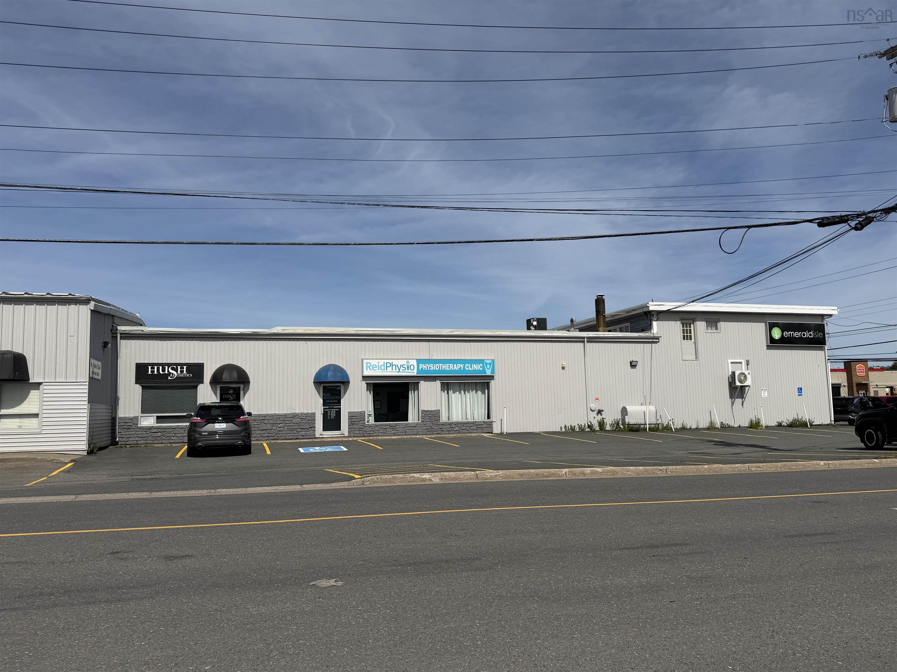 337 Welton Street & 8 Maple Street, Sydney, Nova Scotia, Canada photo 5