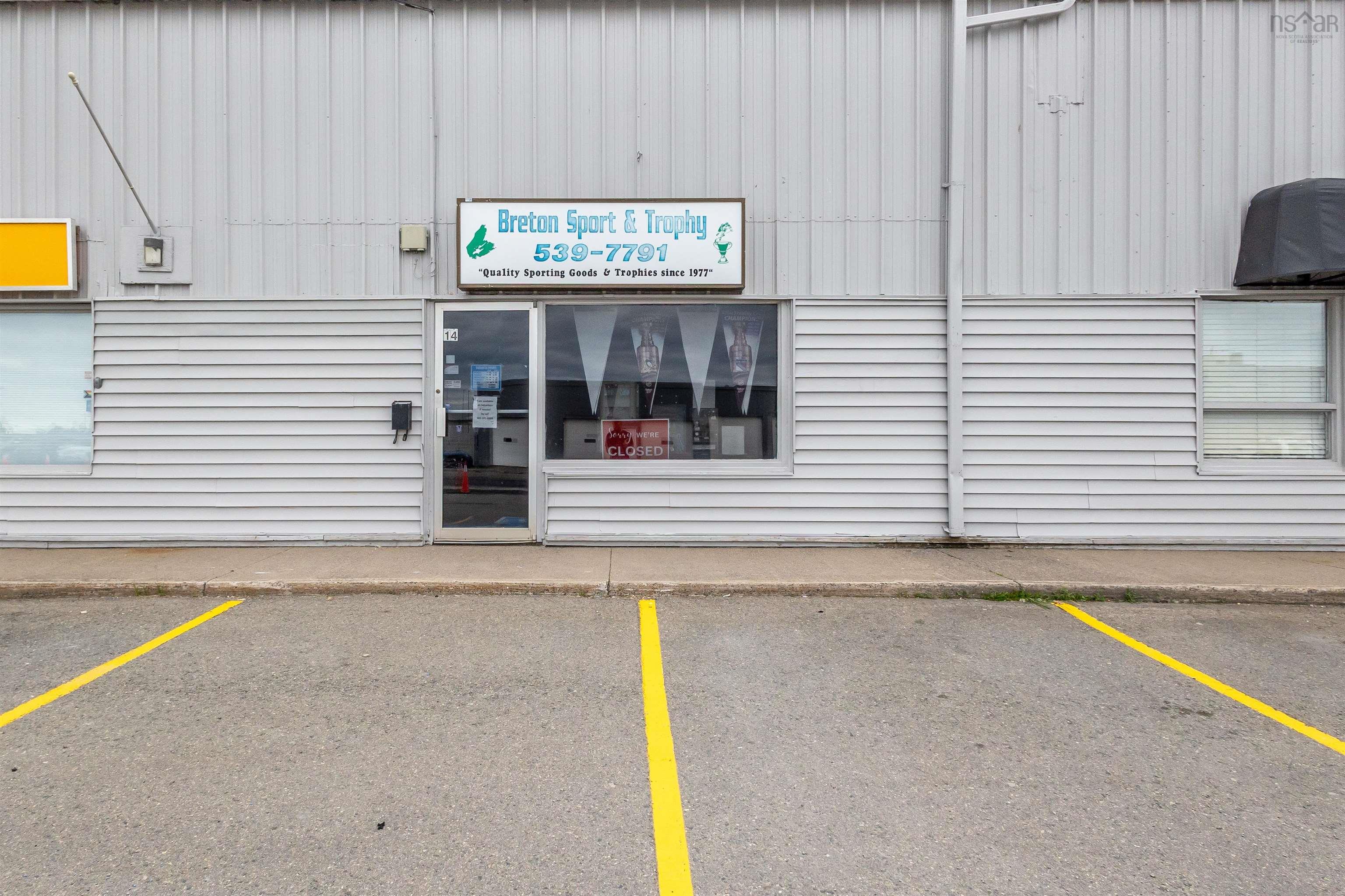 337 Welton Street & 8 Maple Street, Sydney, Nova Scotia, Canada photo 16