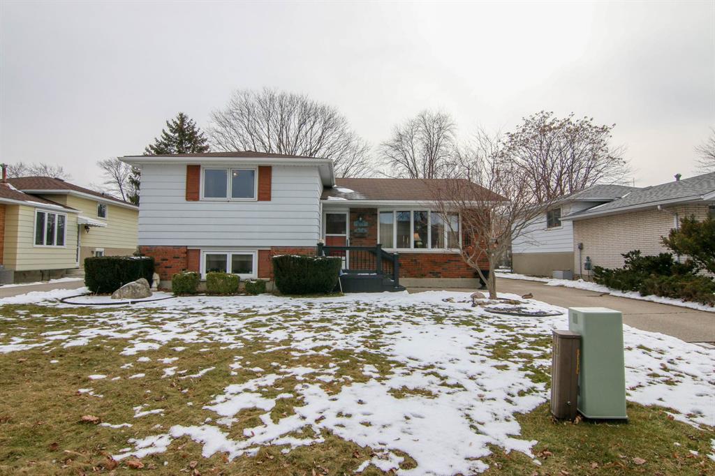 1075 HIGHWAY Drive East, Sarnia Ontario, Canada