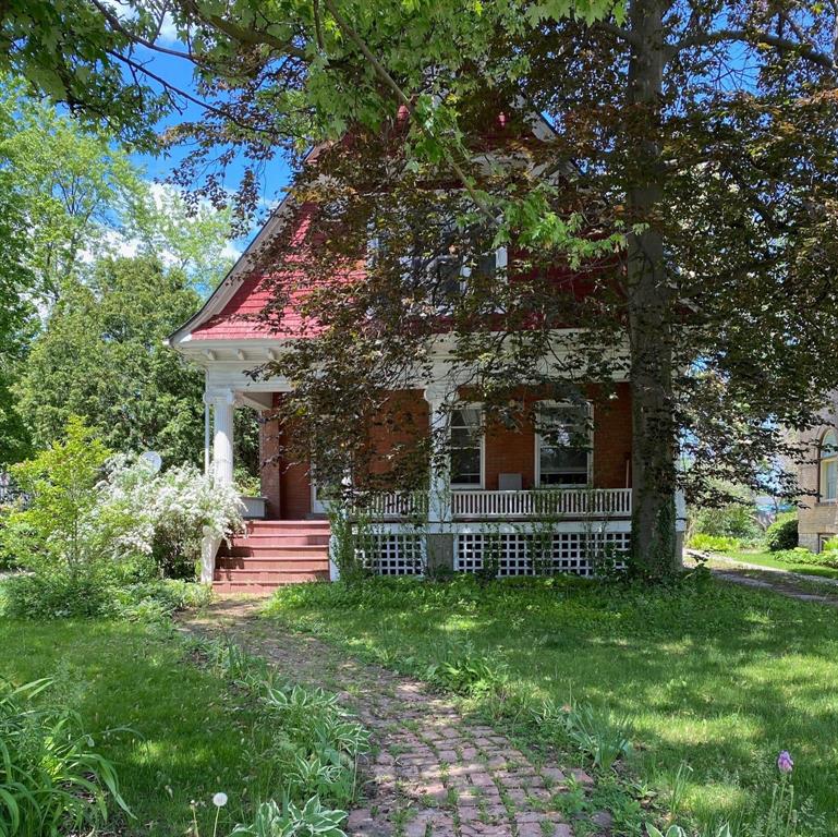 4082 PETROLIA Line, Petrolia Ontario, Canada