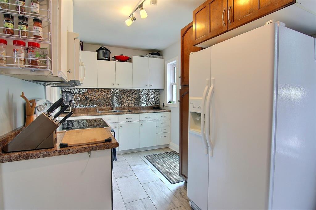 909 CHURCH Street, Point Edward, Ontario, Canada