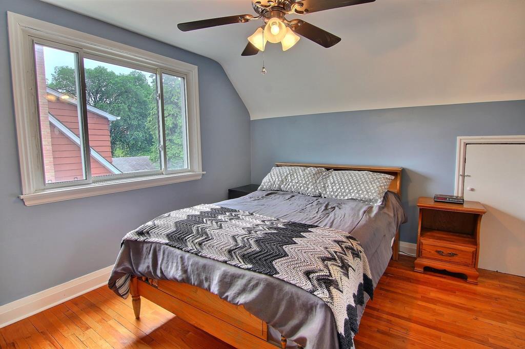 909 CHURCH Street, Point Edward, Ontario, Canada