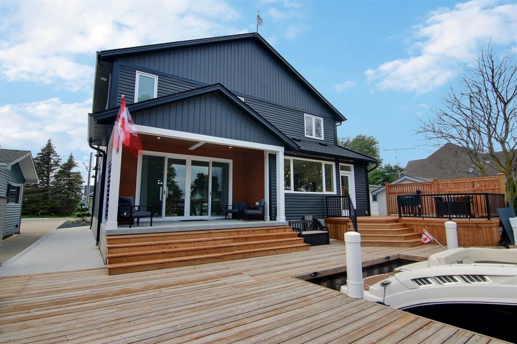 4676 RIVERSIDE Drive, Port Lambton, Ontario, Canada