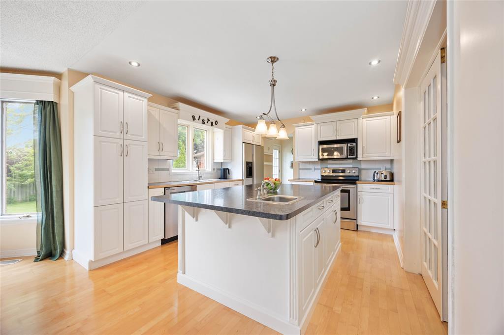 1348 ERROL Road East, Sarnia, Ontario, Canada photo 9