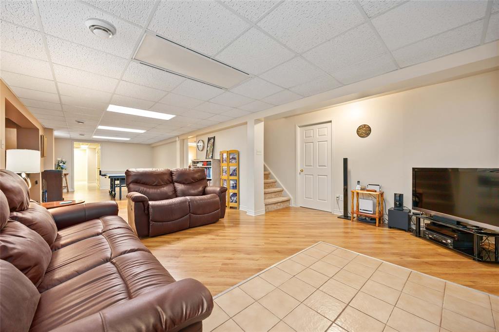 1348 ERROL Road East, Sarnia, Ontario, Canada photo 25