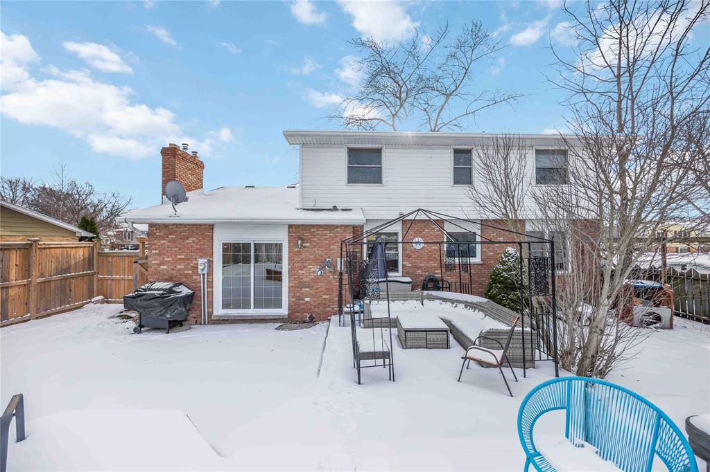 129 HANNA Crescent, Sarnia, Ontario, Canada photo 26