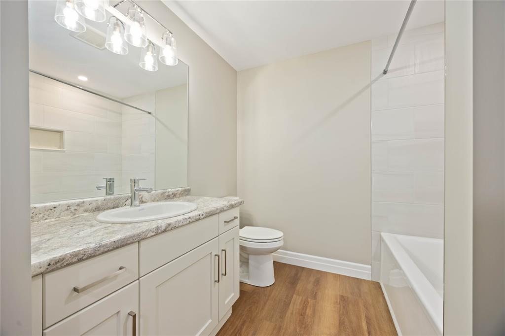 3593 EGREMONT Road, Plympton-Wyoming, Ontario, Canada photo 19