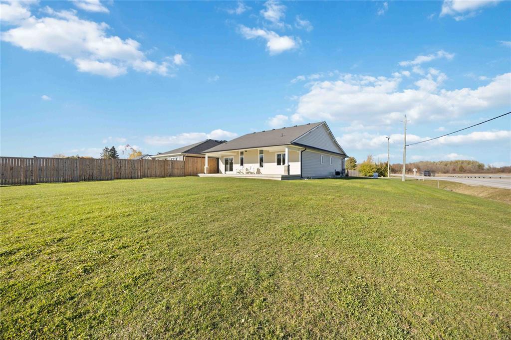 3593 EGREMONT Road, Plympton-Wyoming, Ontario, Canada photo 24