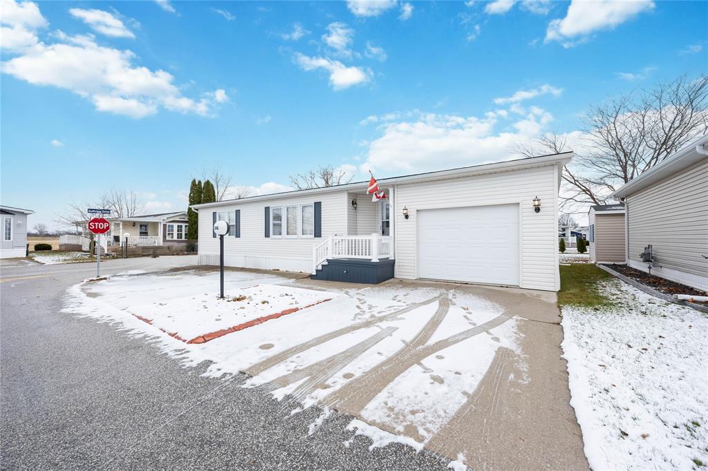 5700 BLACKWELL Sideroad Unit# 236, Sarnia, Ontario, Canada photo 3